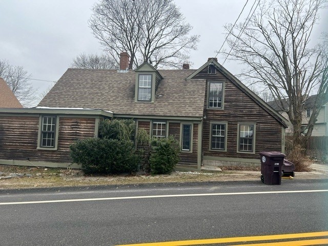 3 bed, 1 bath apartment for rent at 158 North St Unit Left s, Weymouth — photo 1 of 20
