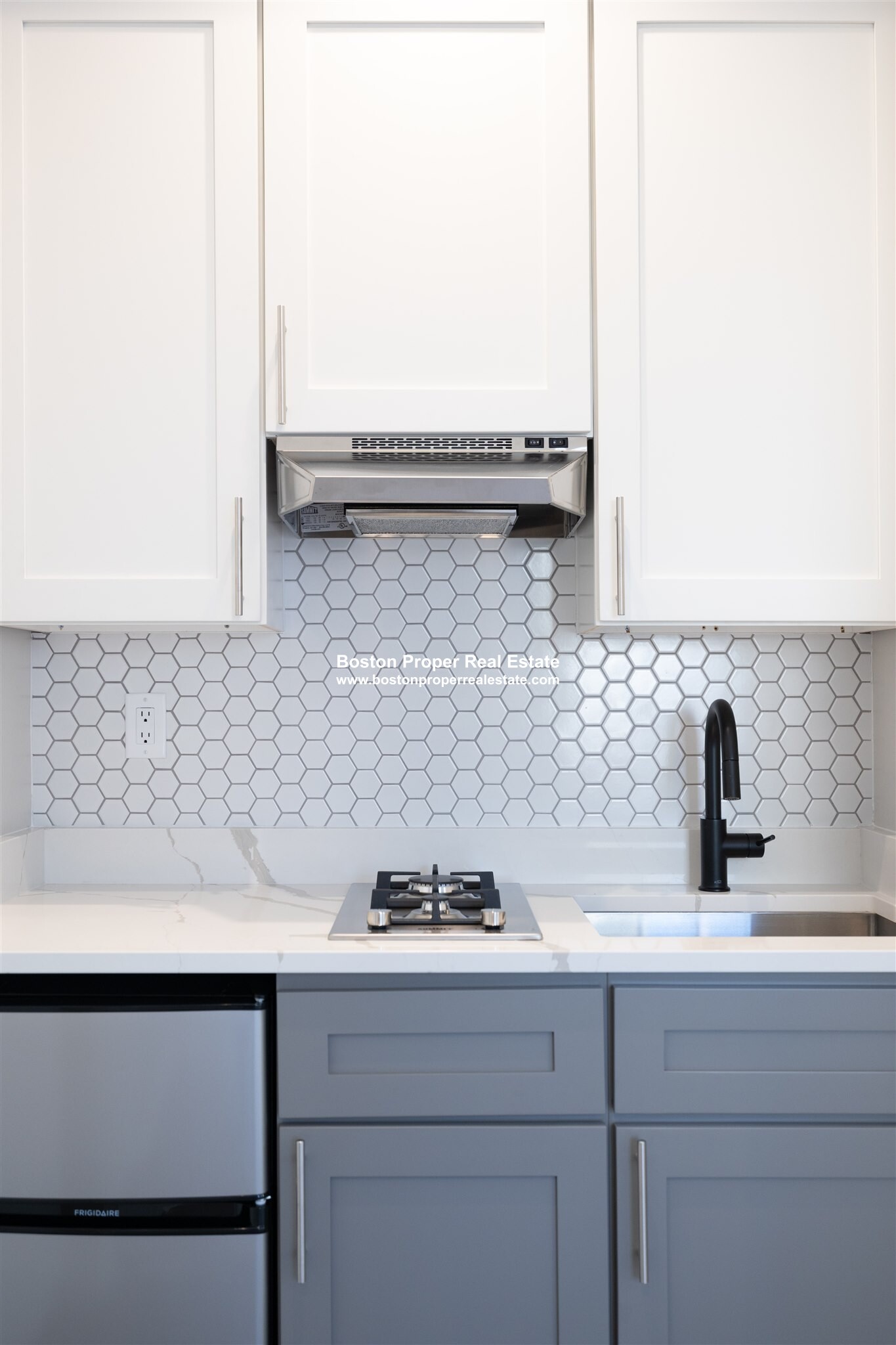 Studio bed, 1 bath apartment for rent at 158 Saint Botolph St Unit 1, Back Bay — photo 12 of 14
