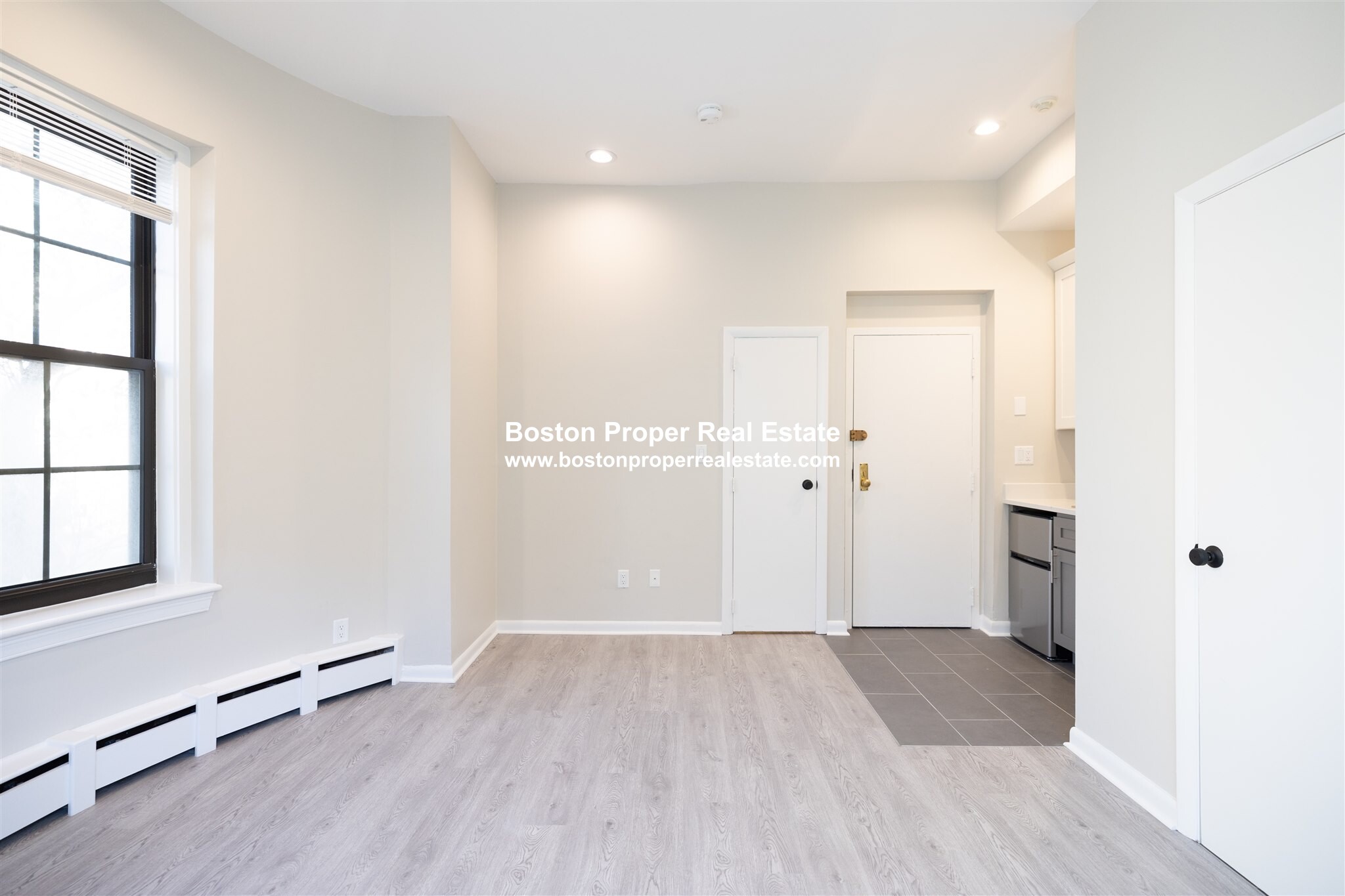 Studio bed, 1 bath apartment for rent at 158 Saint Botolph St Unit 1, Back Bay — photo 9 of 14