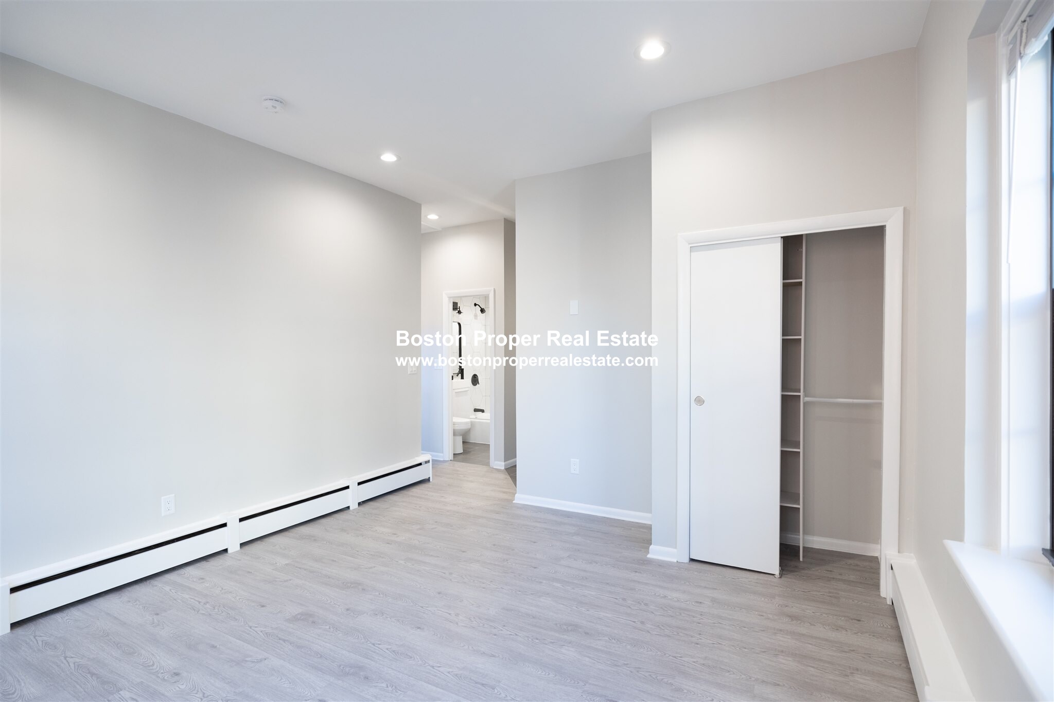 Studio bed, 1 bath apartment for rent at 158 Saint Botolph St Unit 6, Back Bay — photo 4 of 8