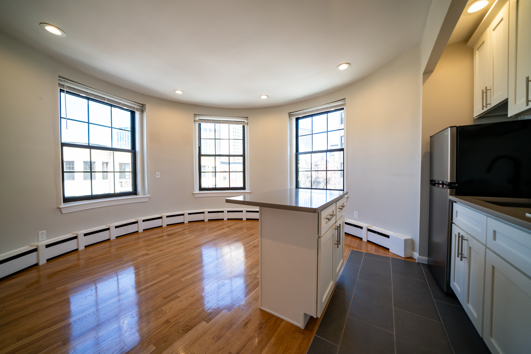 Studio bed, 1 bath apartment for rent at 158 Saint Botolph St Unit 7, Back Bay