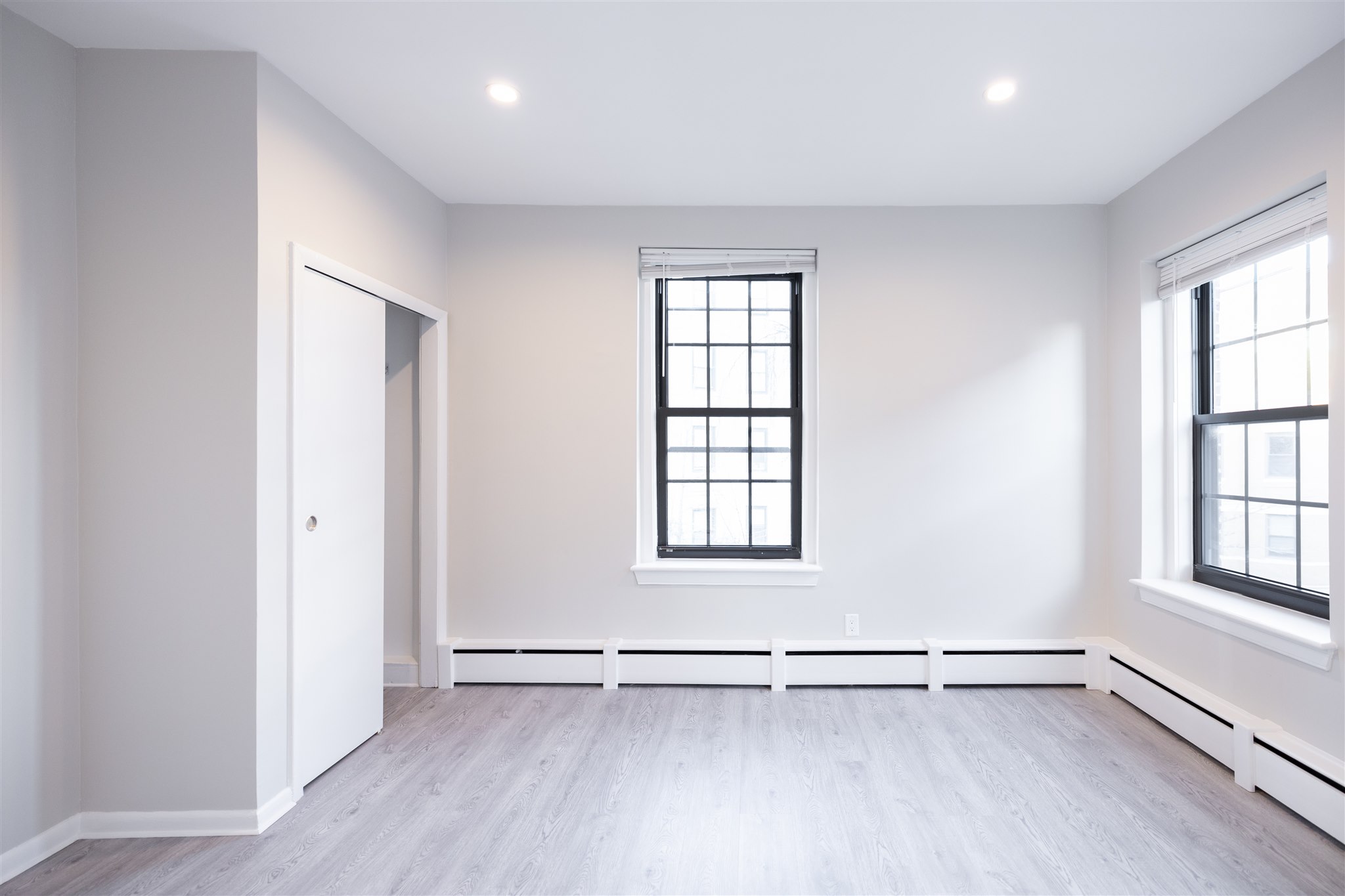 Studio bed, 1 bath apartment for rent at 158 Saint Botolph St Unit 9, Back Bay — photo 4 of 13