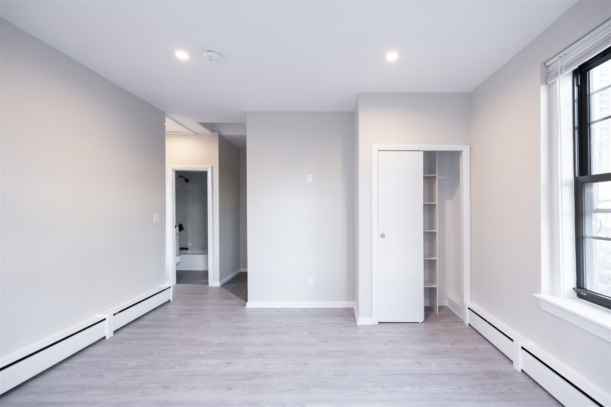 Studio bed, 1 bath apartment for rent at 158 Saint Botolph St Unit 9, Back Bay — photo 5 of 13