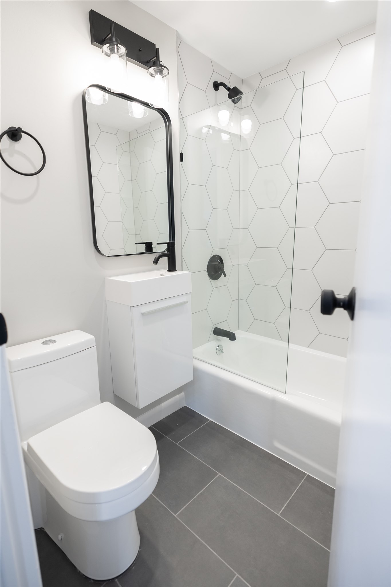 Studio bed, 1 bath apartment for rent at 158 Saint Botolph St Unit 9, Back Bay — photo 13 of 13