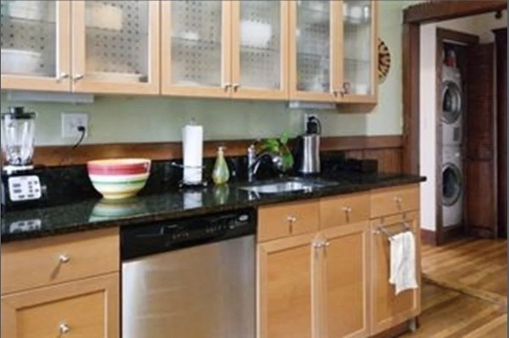 2 bed, 1 bath apartment for rent at 158 South St Unit 3R, Jamaica Plain — photo 3 of 14
