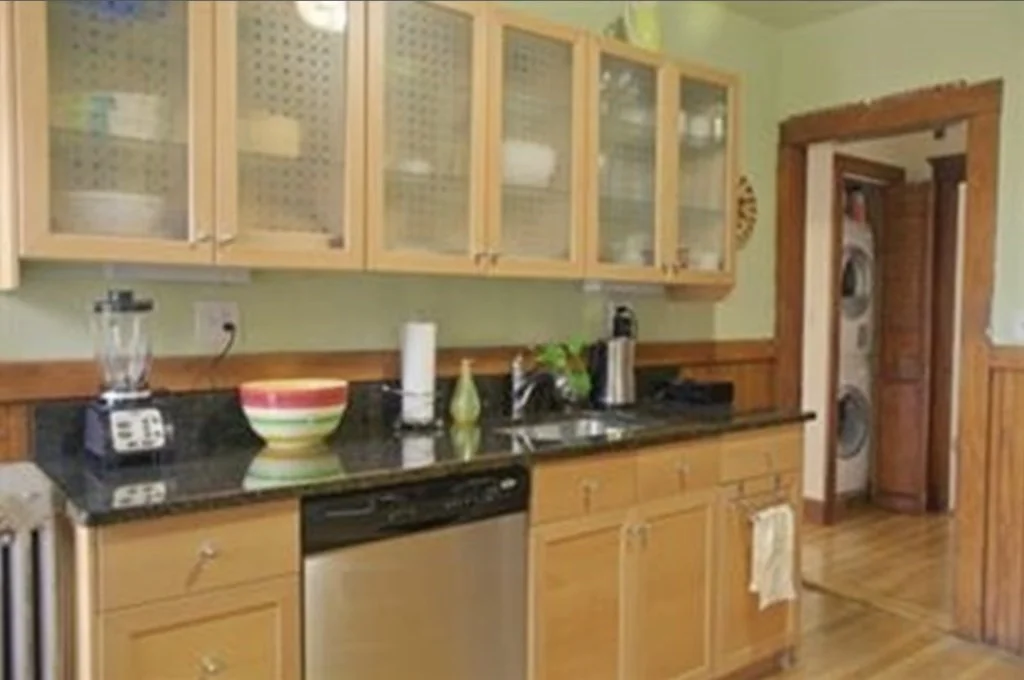2 bed, 1 bath apartment for rent at 158 South St Unit 3R, Jamaica Plain — photo 2 of 14