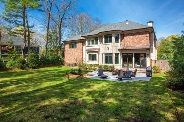 7 bed, 4+ bath apartment for rent at 1580 Beacon St Unit 1580, Waban — photo 16 of 17