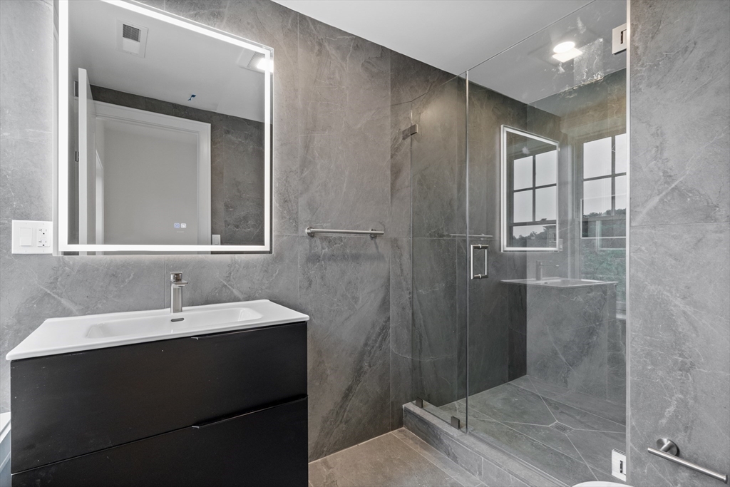 4 bed, 4 bath apartment for rent at 1580 Beacon St Unit Ph1, Corey Hill — photo 7 of 7