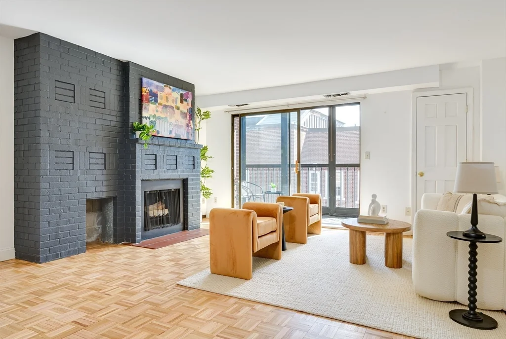 2 bed, 2 bath apartment for rent at 1580 Massachusetts Ave Unit 7C, Neighborhood Nine — photo 2 of 28