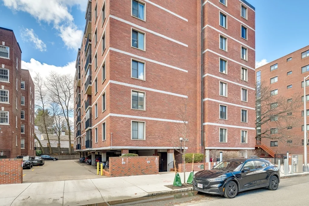 2 bed, 2 bath apartment for rent at 1580 Massachusetts Ave Unit 7C, Neighborhood Nine — photo 24 of 28