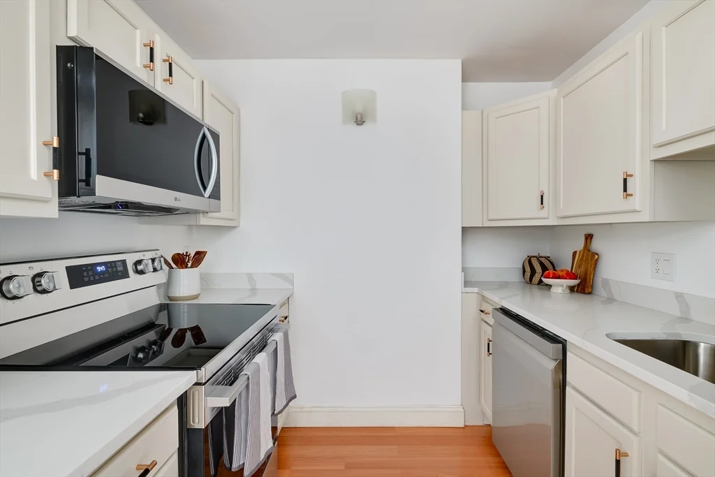 2 bed, 2 bath apartment for rent at 1580 Massachusetts Ave Unit 7C, Neighborhood Nine — photo 12 of 28