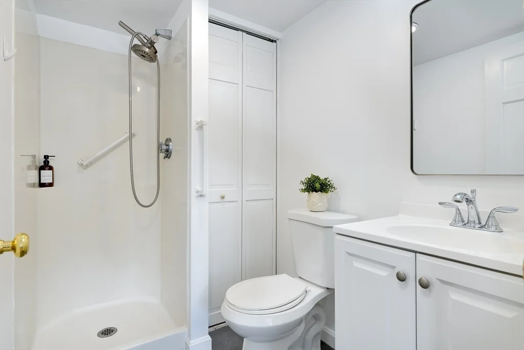 2 bed, 2 bath apartment for rent at 1580 Massachusetts Ave Unit 7C, Neighborhood Nine — photo 22 of 28
