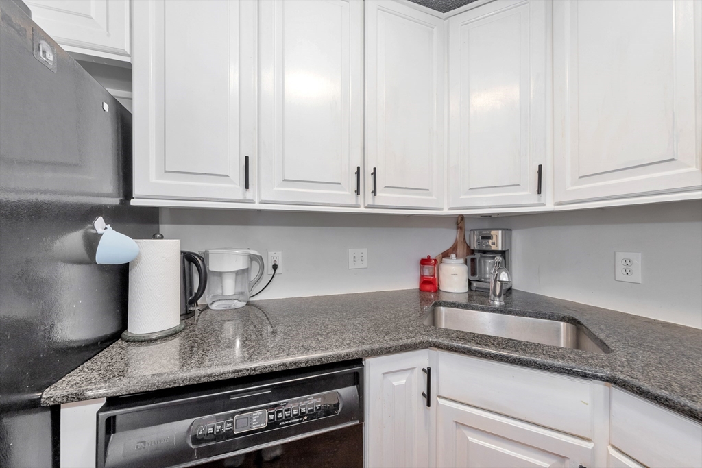 2 bed, 2 bath apartment for rent at 1580 Massachusetts Ave Unit 8E, Harvard Square — photo 14 of 22