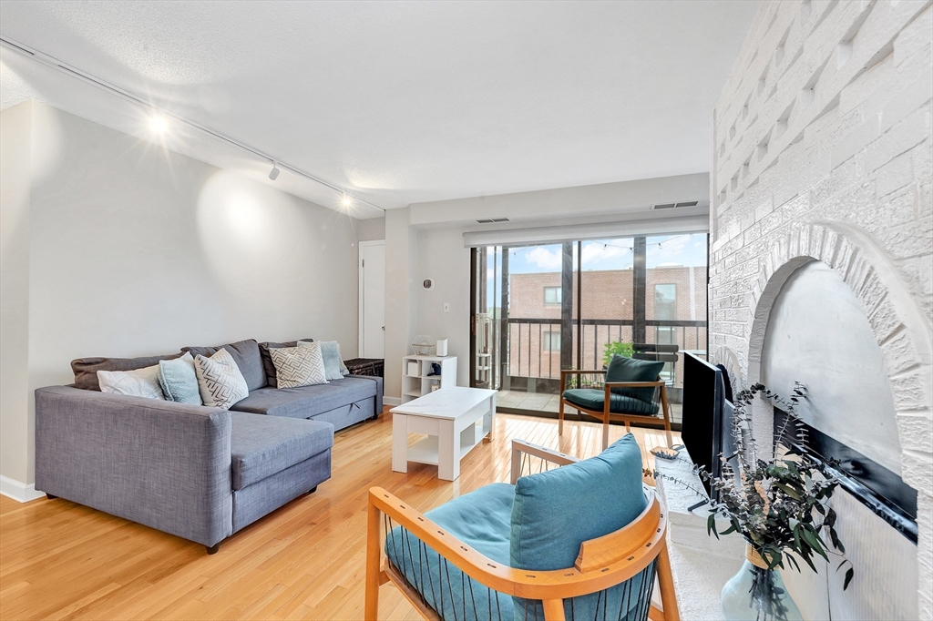 2 bed, 2 bath apartment for rent at 1580 Massachusetts Ave Unit 8E, Harvard Square — photo 6 of 22