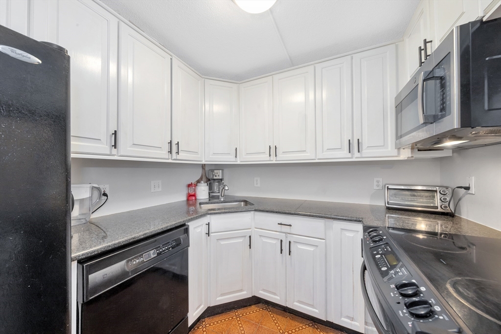 2 bed, 2 bath apartment for rent at 1580 Massachusetts Ave Unit 8E, Harvard Square — photo 11 of 22