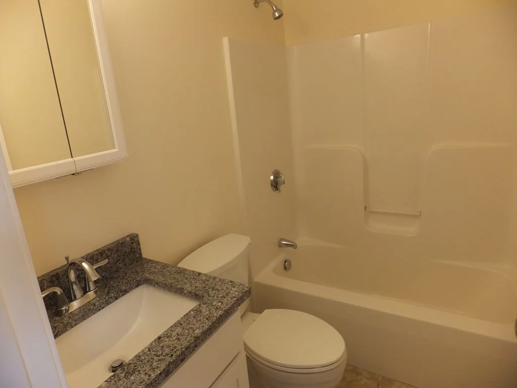 1 bed, 1 bath apartment for rent at 1581 Commercial St Unit 4, Weymouth — photo 5 of 12