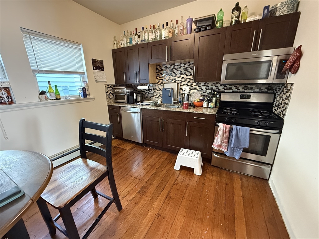 3 bed, 1 bath apartment for rent at 1582 Tremont St , Unit 3, Boston — photo 3 of 9