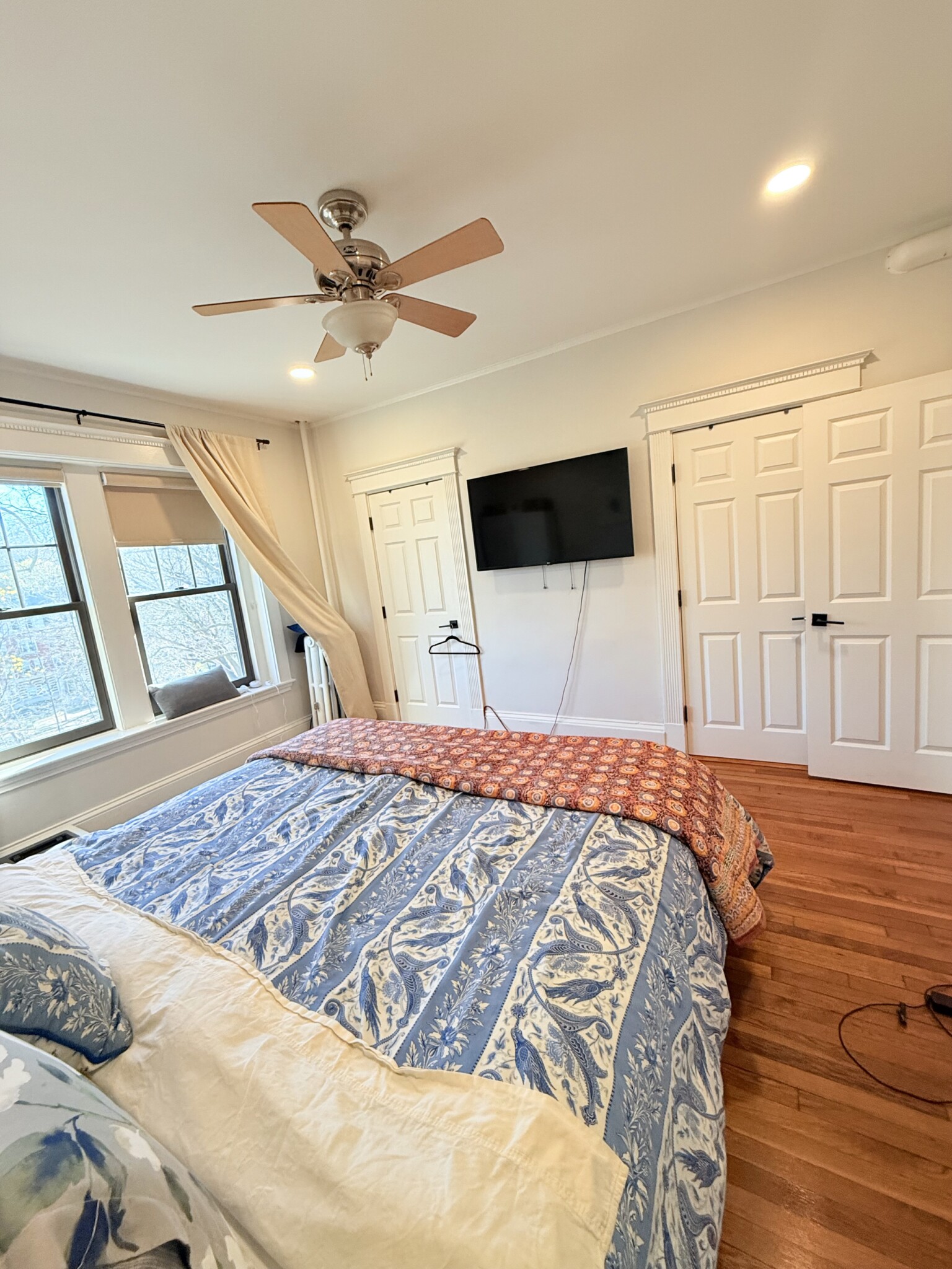 3 bed, 2 bath apartment for rent at 1584 Beacon St Unit 1, Corey Hill — photo 7 of 15
