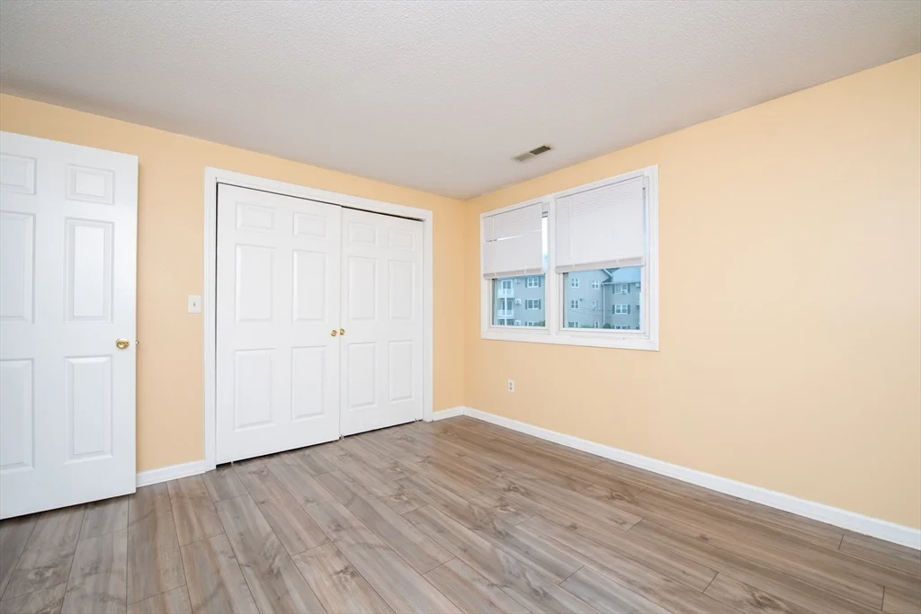 2 bed, 1 bath apartment for rent at 1585 Braley Rd Unit 51, Far North — photo 17 of 21