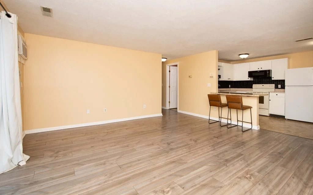 2 bed, 1 bath apartment for rent at 1585 Braley Rd Unit 51, Far North — photo 1 of 21