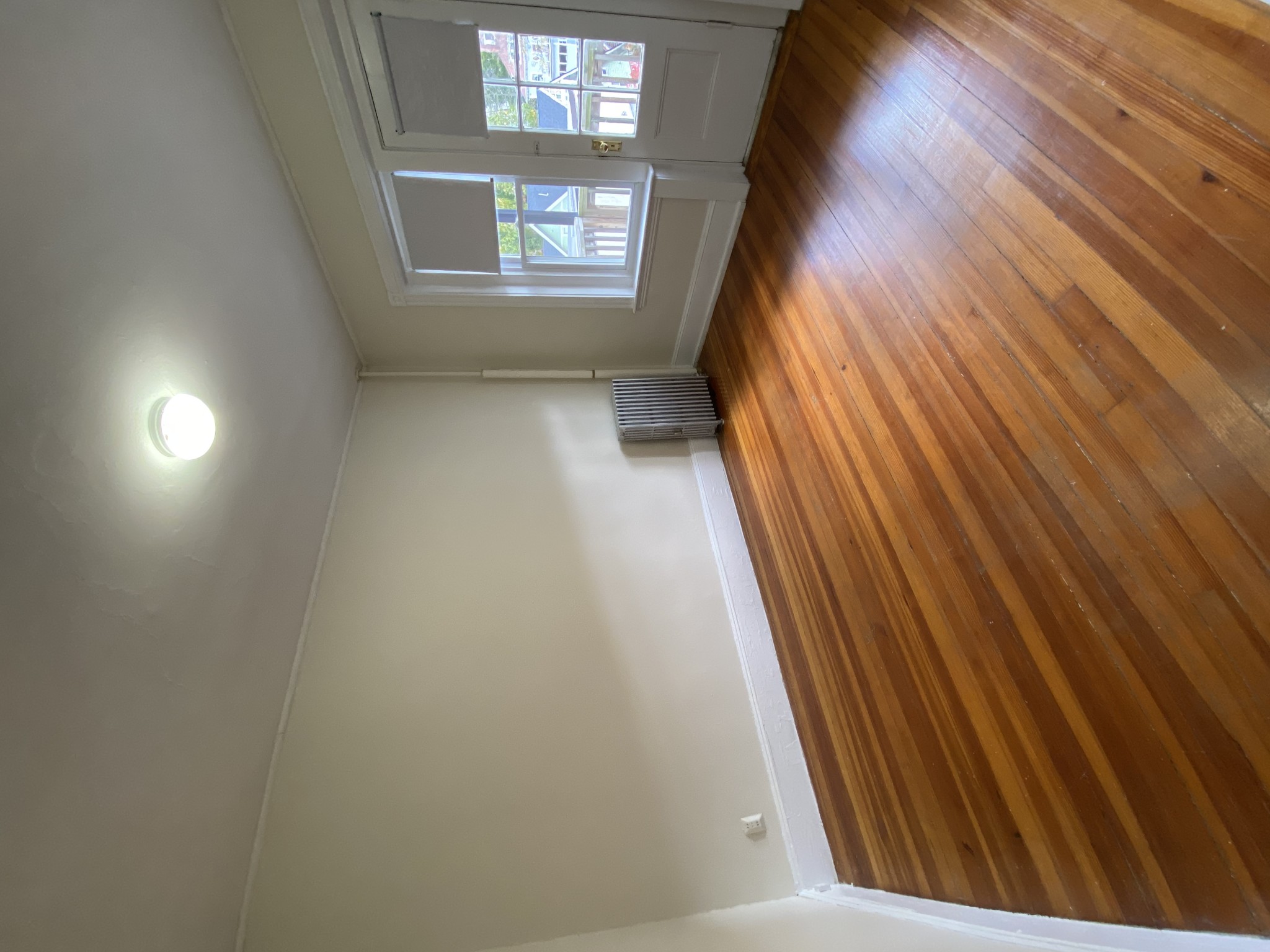 2 bed, 1 bath apartment for rent at 1589 Beacon St Unit 11M, Brookline — photo 1 of 12