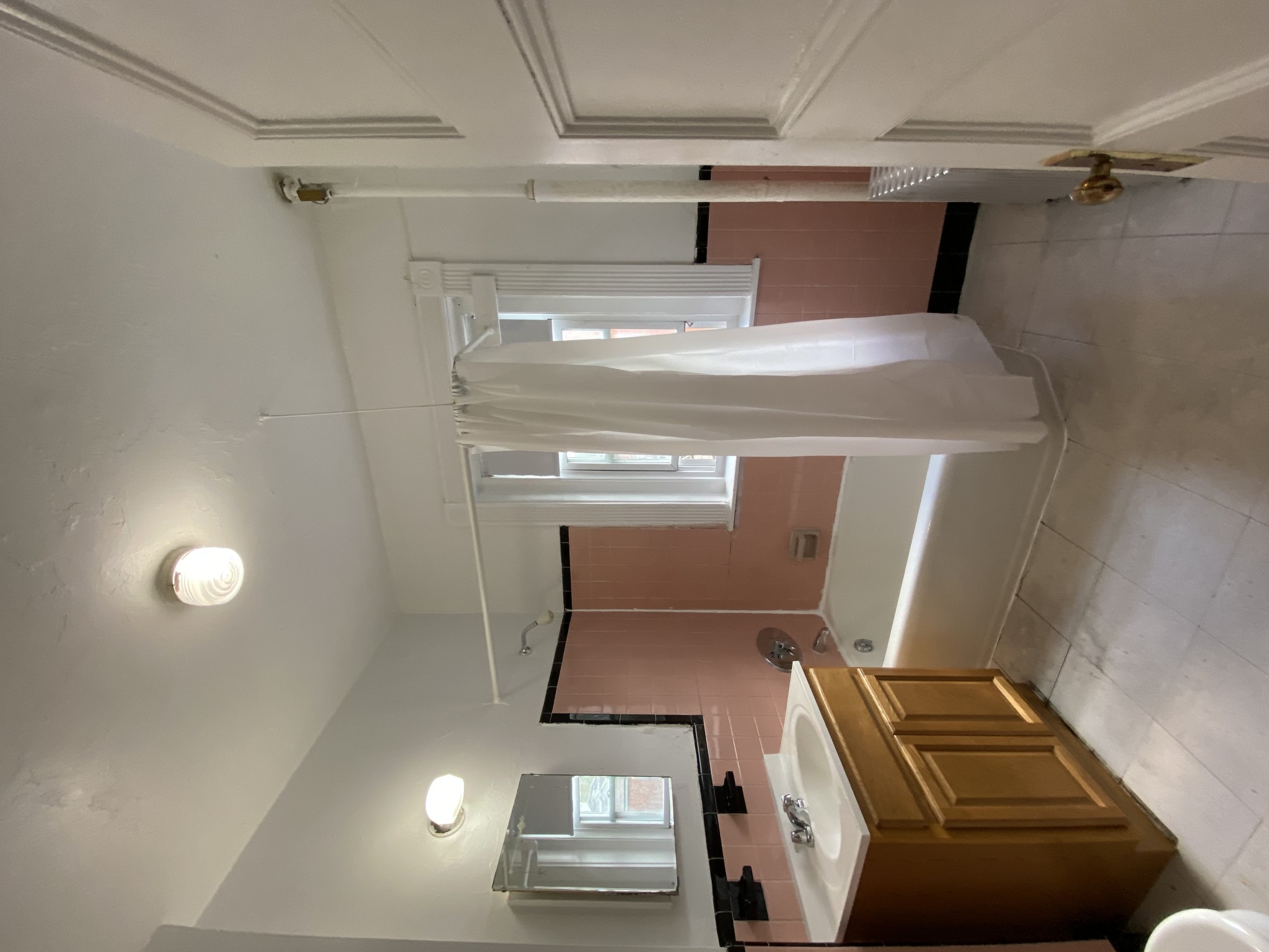 2 bed, 1 bath apartment for rent at 1589 Beacon St Unit 11M, Brookline — photo 12 of 12