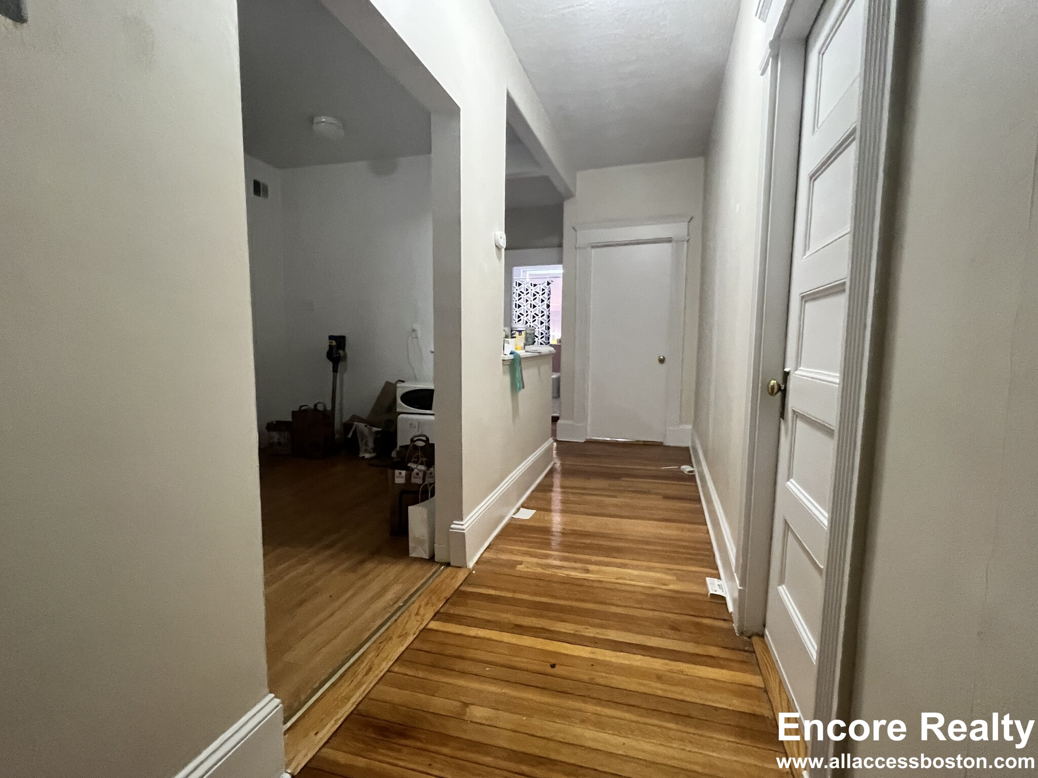 2 bed, 1 bath apartment for rent at 1589 Beacon St Unit 11M, Brookline — photo 6 of 12