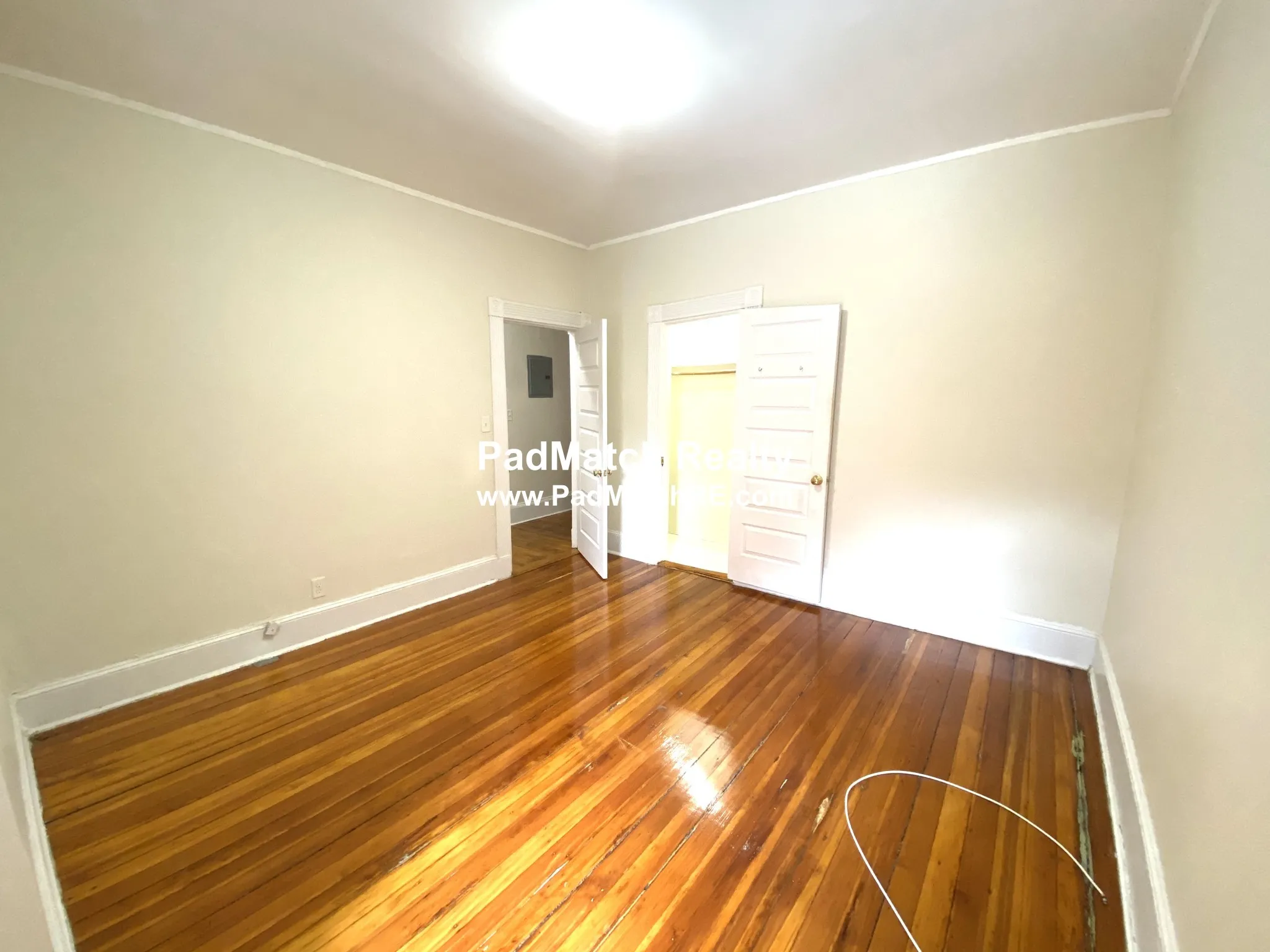 2 bed, 1 bath apartment for rent at 1589 Beacon St Unit 4, Brookline — photo 11 of 14