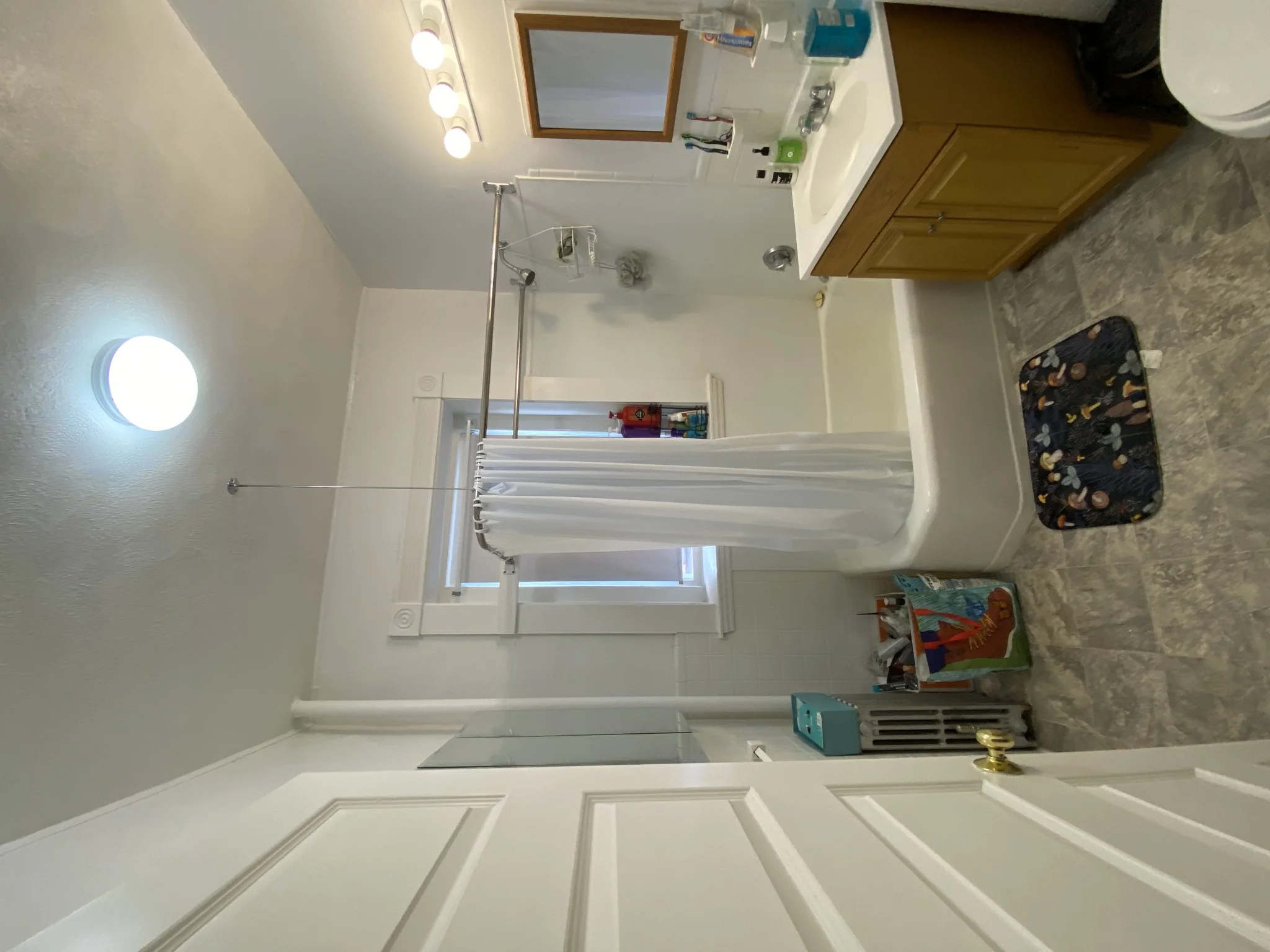 2 bed, 1 bath apartment for rent at 1589 Beacon St Unit 4, Brookline — photo 19 of 20