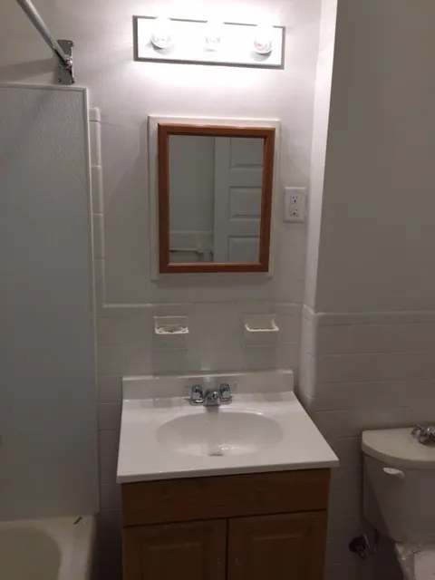 2 bed, 1 bath apartment for rent at 1589 Beacon St Unit 4, Brookline — photo 14 of 20