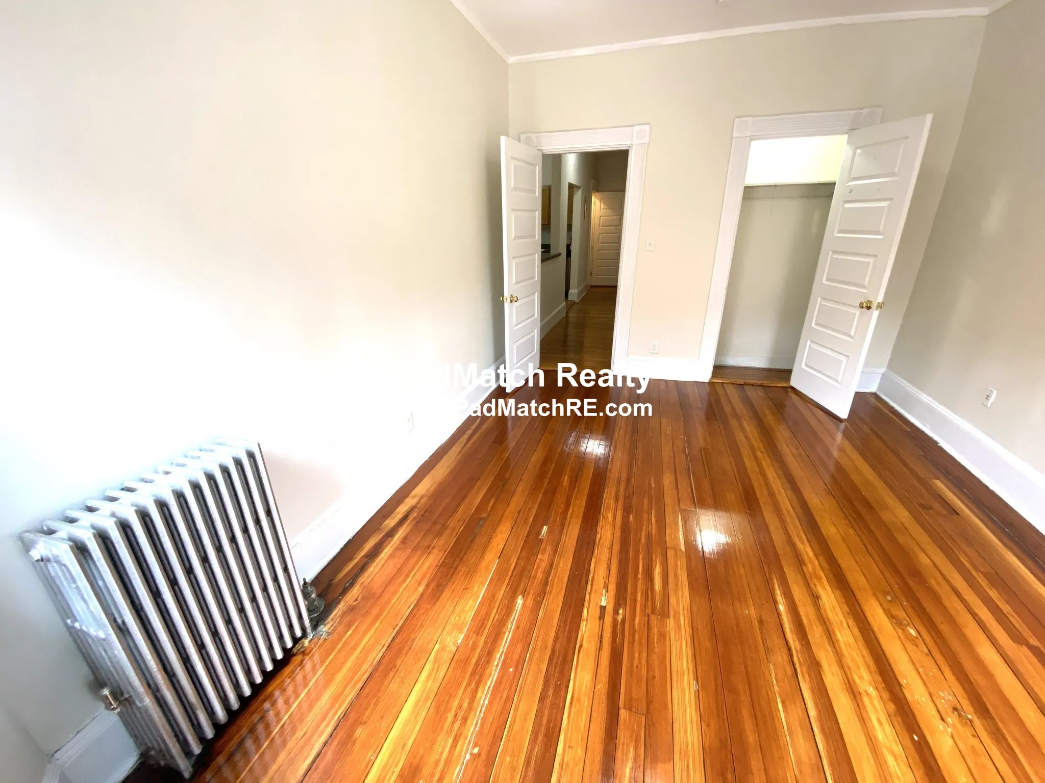 2 bed, 1 bath apartment for rent at 1589 Beacon St Unit 4, Brookline — photo 2 of 14
