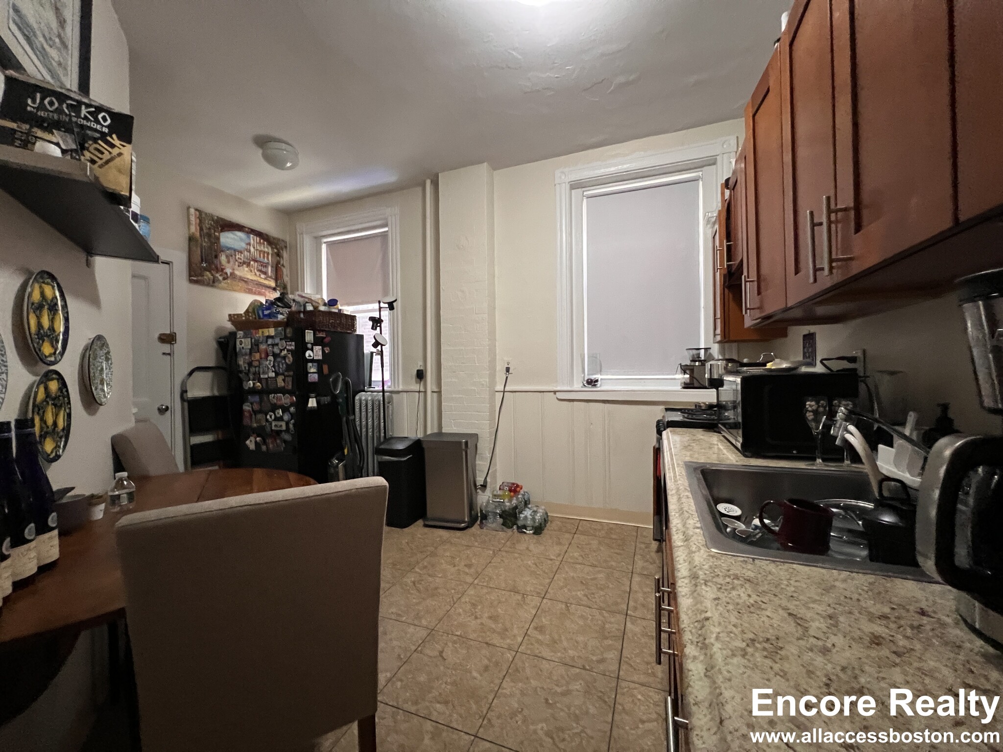 1 bed, 1 bath apartment for rent at 1589 Beacon St Unit 6, Brookline — photo 3 of 8