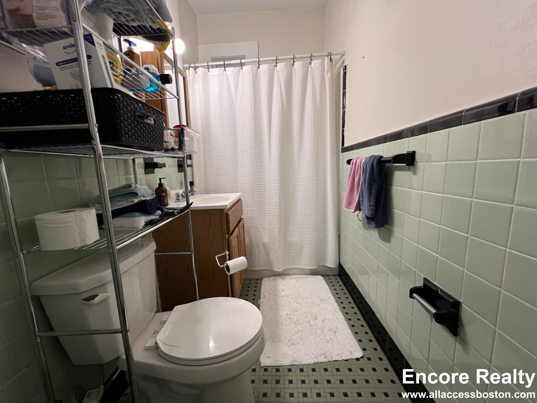 1 bed, 1 bath apartment for rent at 1589 Beacon St Unit 6, Brookline — photo 6 of 8