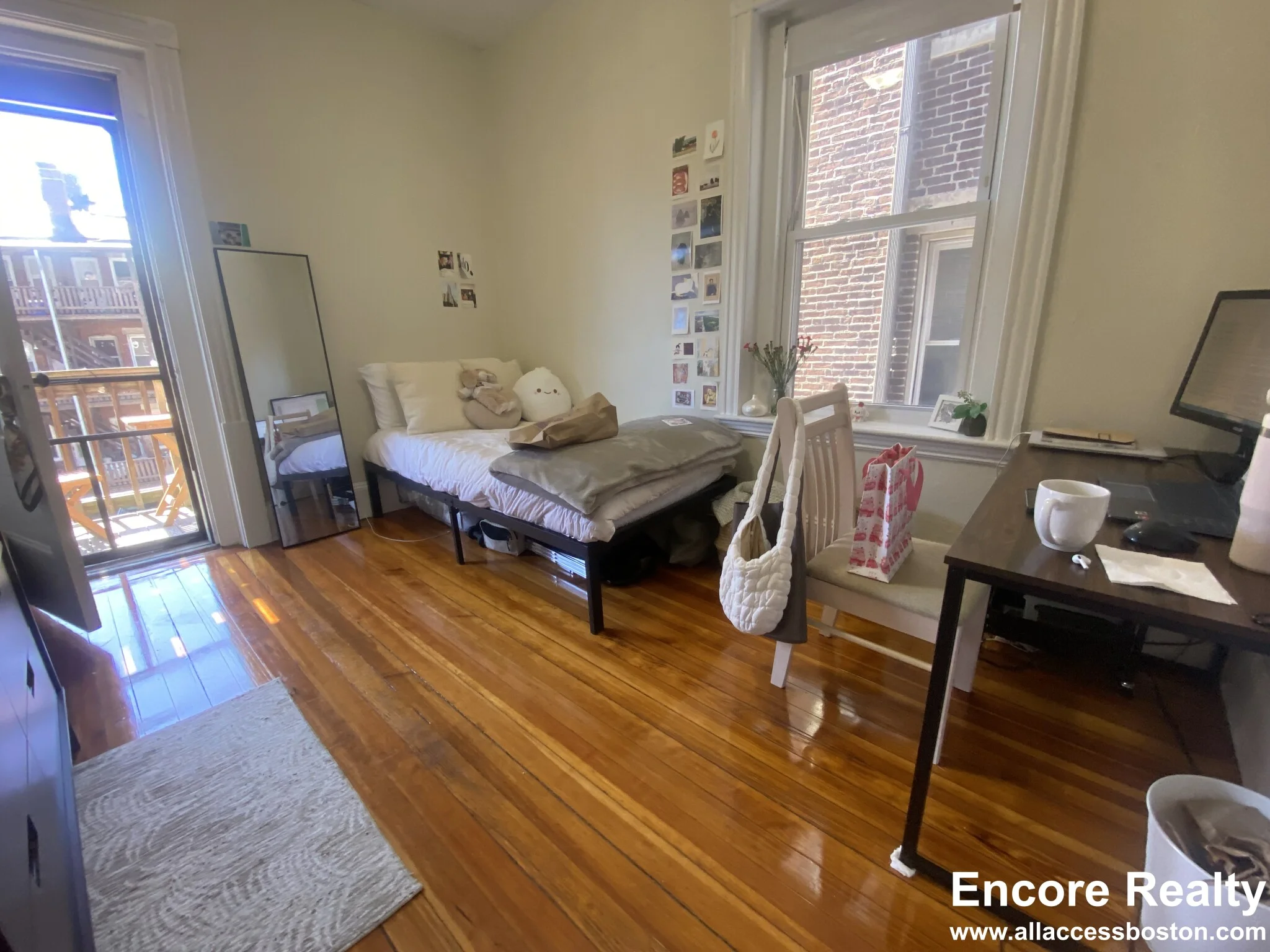 2 bed, 1 bath apartment for rent at 1589 Beacon St Unit 8, Brookline — photo 6 of 9