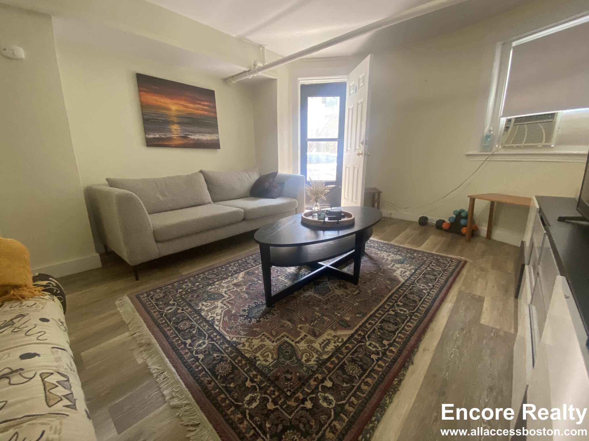 1 bed, 1 bath apartment for rent at 1589 Beacon St Unit AM, Brookline — photo 1 of 12