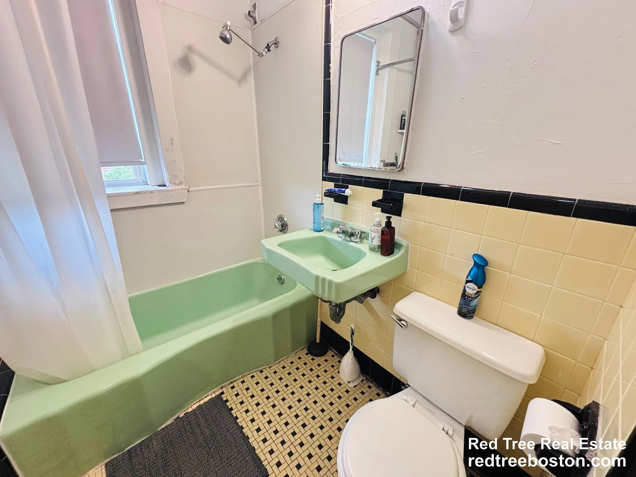1 bed, 1 bath apartment for rent at 1589 Beacon St Unit B, Brookline — photo 11 of 19