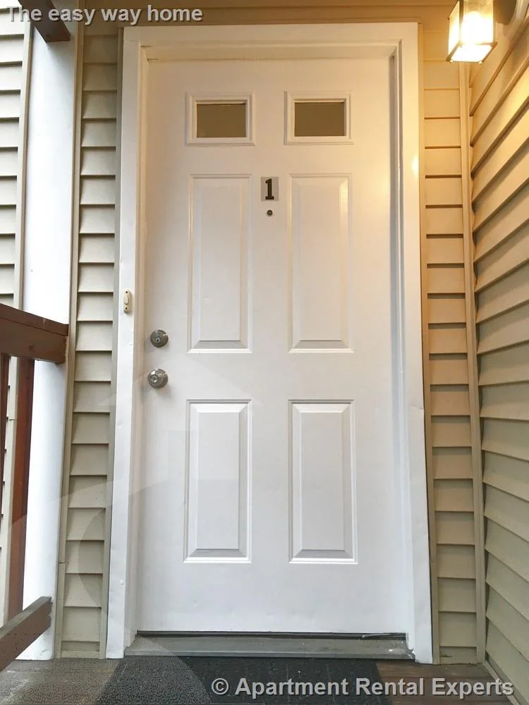 2 bed, 2 bath apartment for rent at 159 Auburn St Unit 1, Central Square — photo 10 of 11