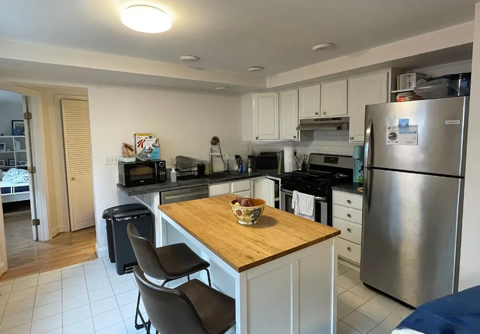 2 bed, 2 bath apartment for rent at 159 Auburn St Unit 2, Cambridgeport — photo 5 of 20