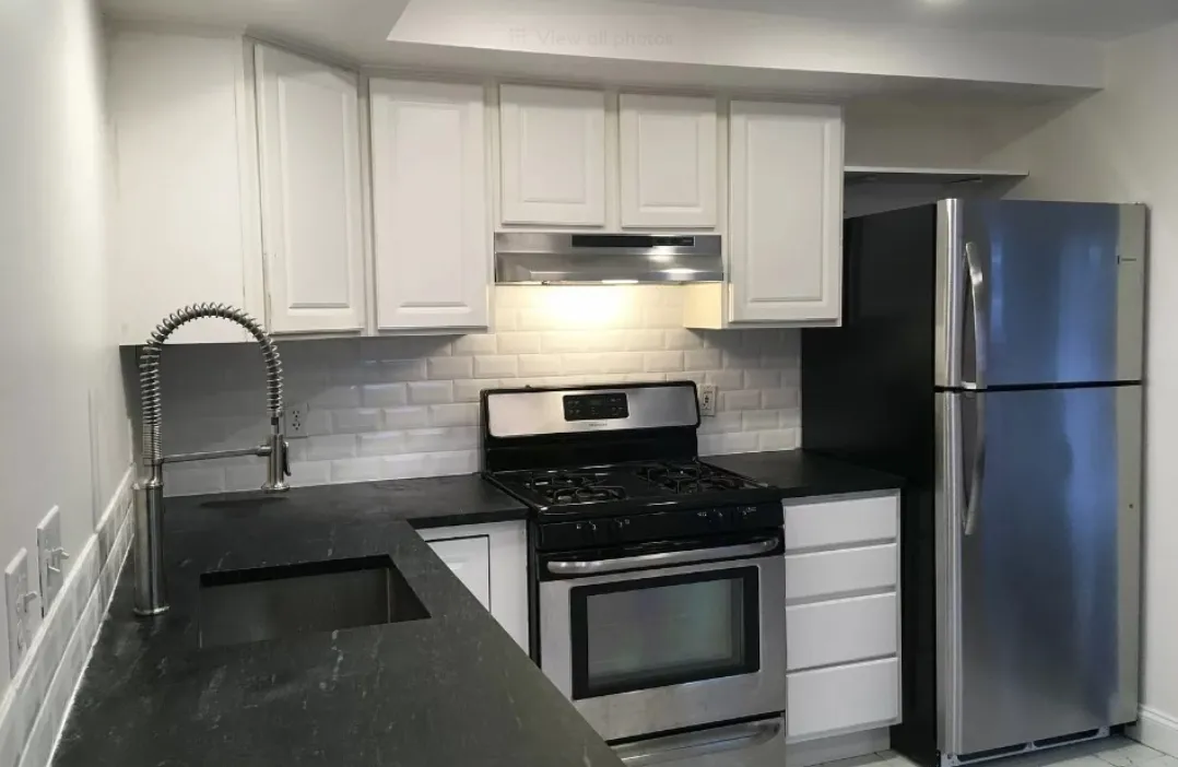 2 bed, 2 bath apartment for rent at 159 Auburn St Unit 2, Cambridgeport — photo 2 of 20