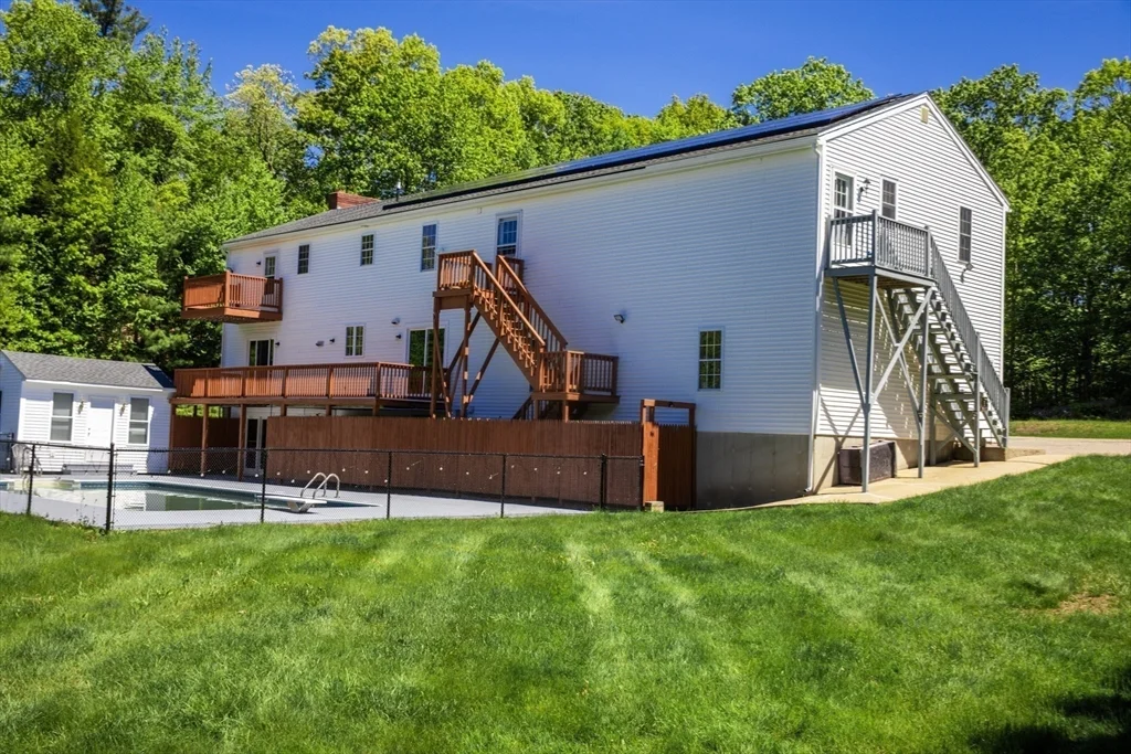 5 bed, 2 bath apartment for rent at 159 Barre Paxton Rd Unit Main, Rutland — photo 6 of 24