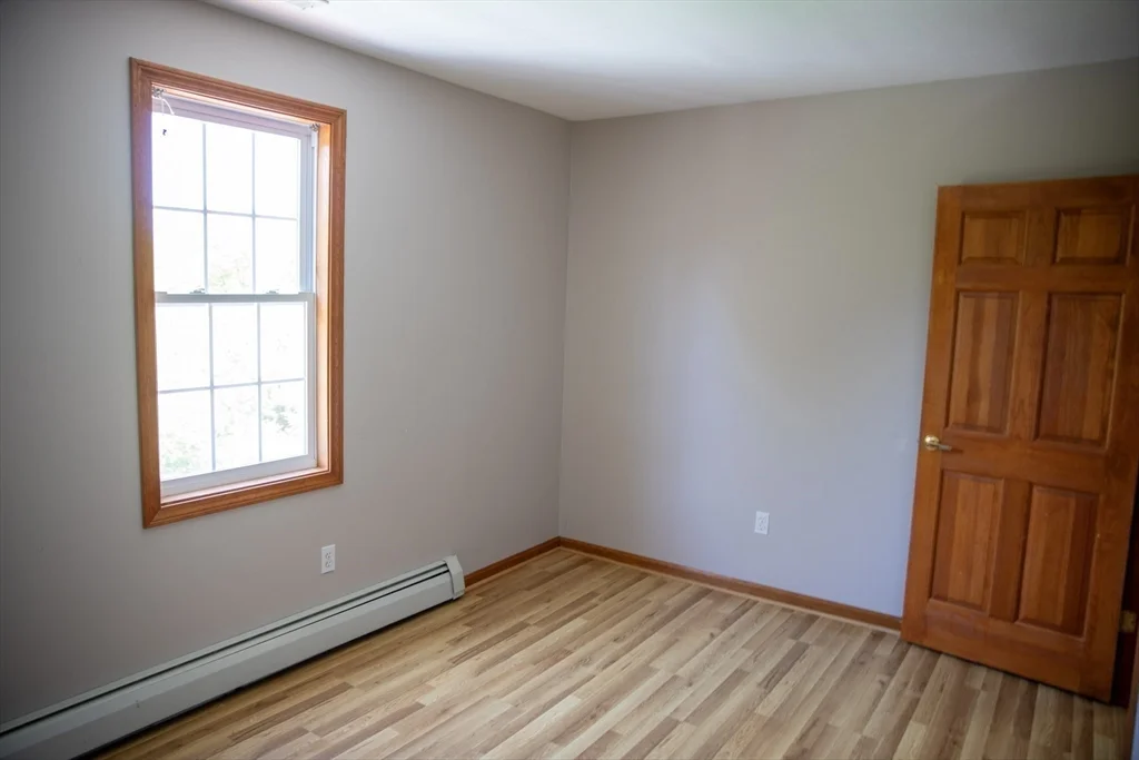 5 bed, 2 bath apartment for rent at 159 Barre Paxton Rd Unit Main, Rutland — photo 17 of 24