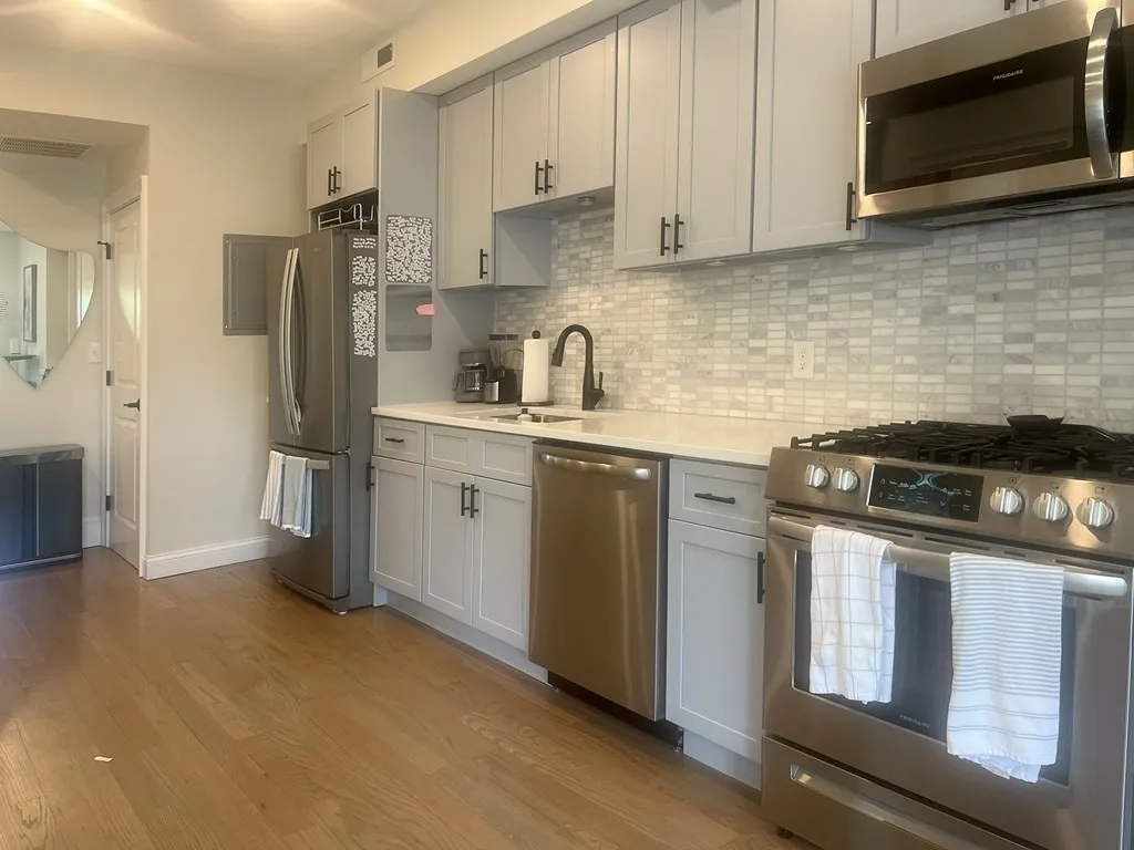 1 bed, 1 bath apartment for rent at 159 Bennington St Unit 2, East Boston — photo 2 of 20