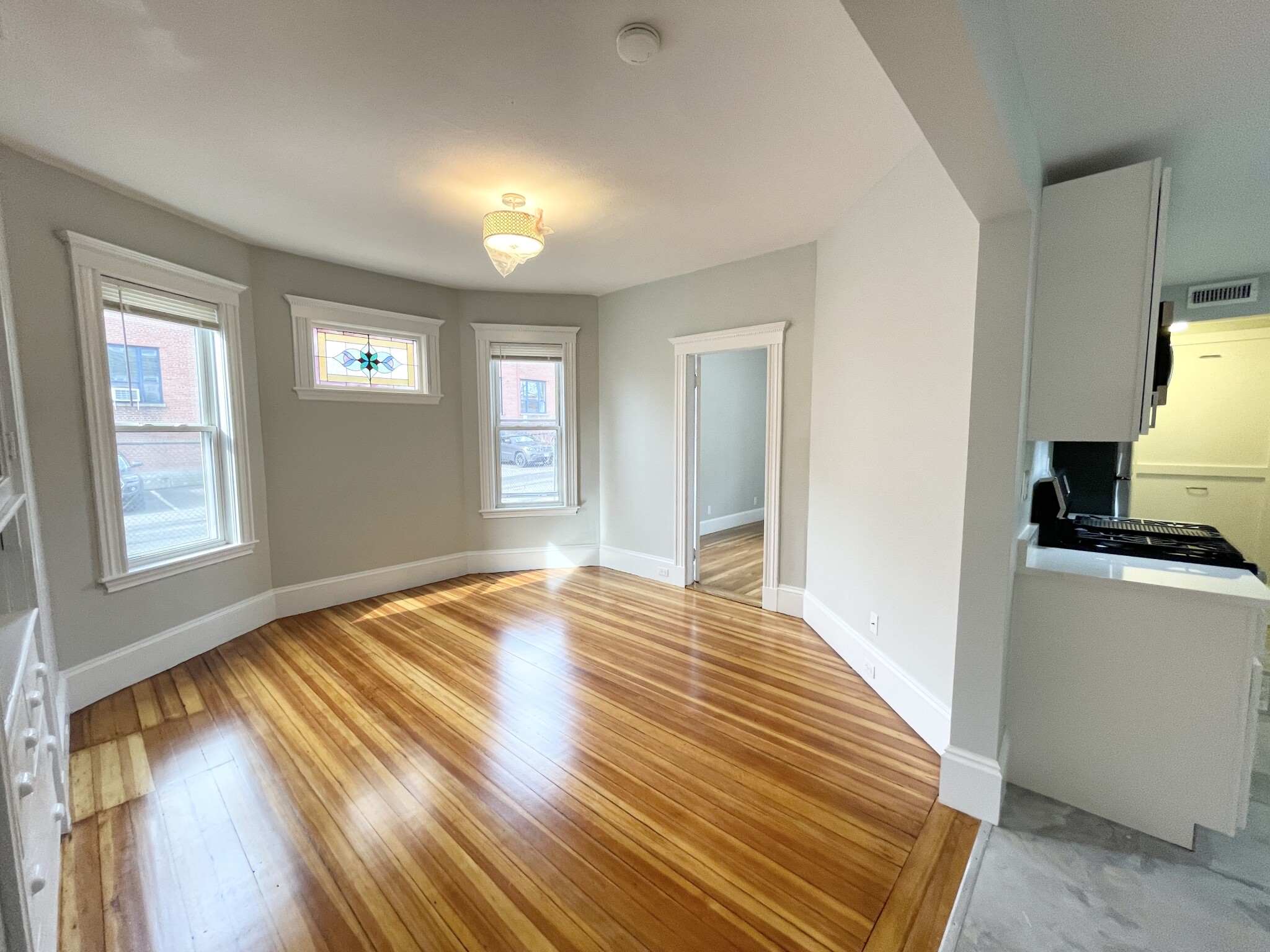 4 bed, 1 bath apartment for rent at 159 Boston St Unit 1, Dorchester — photo 3 of 8