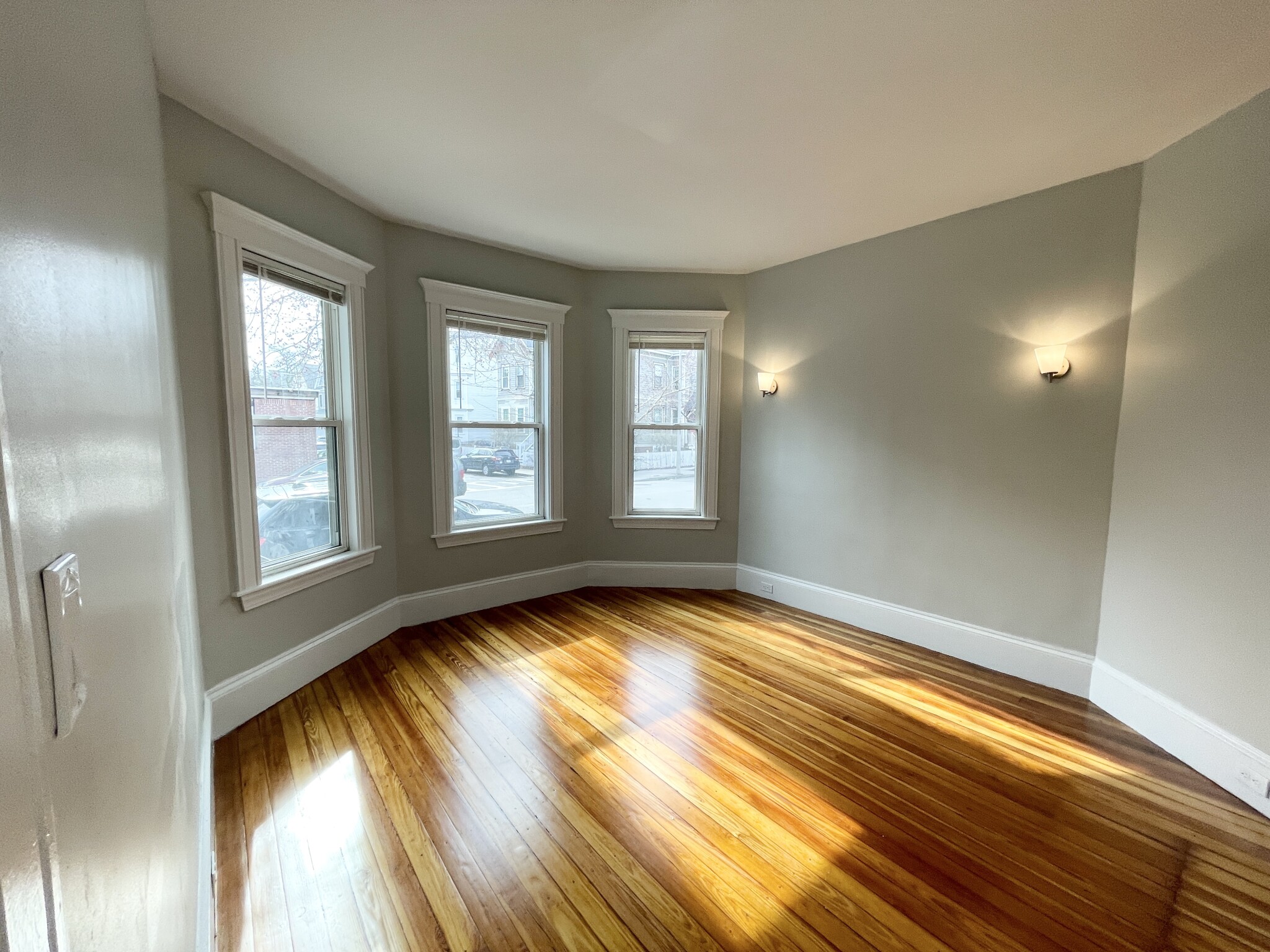 4 bed, 1 bath apartment for rent at 159 Boston St Unit 1, Dorchester — photo 8 of 8