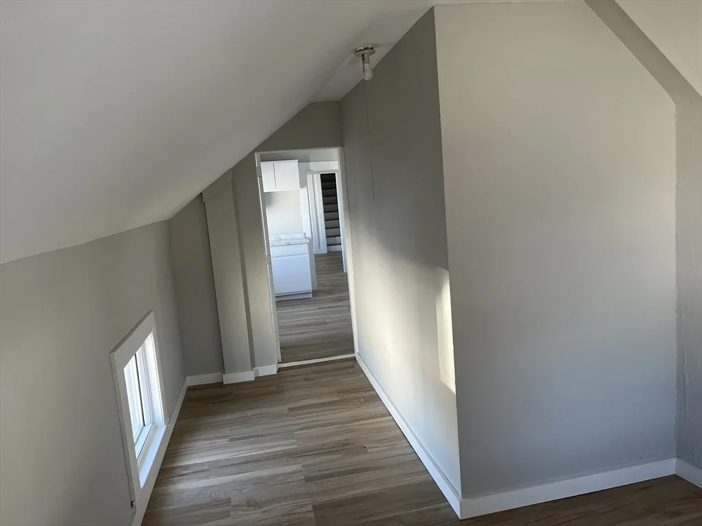3 bed, 1 bath apartment for rent at 159 E Central Unit 2nd FL, Franklin — photo 5 of 28