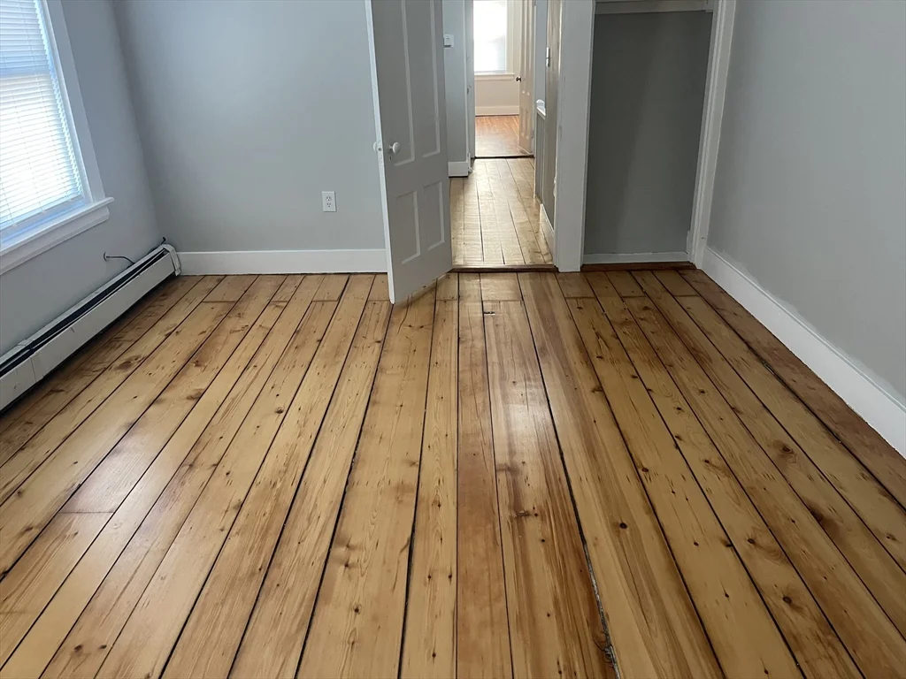 3 bed, 1 bath apartment for rent at 159 E Central Unit 2nd FL, Franklin — photo 24 of 28