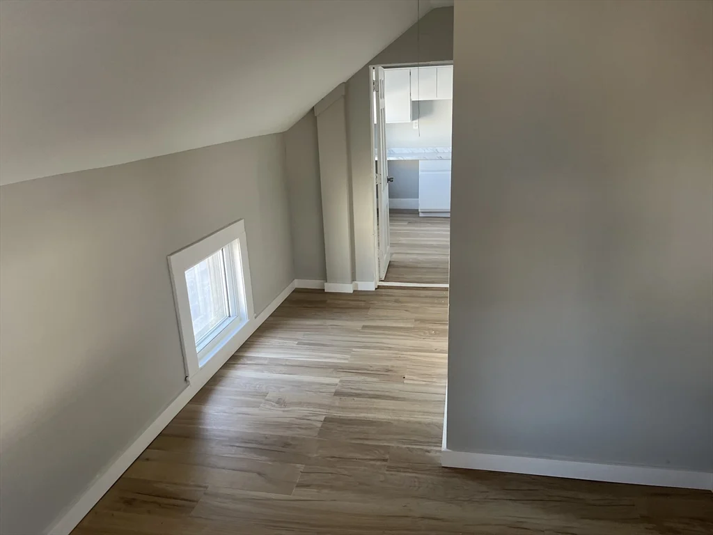 3 bed, 1 bath apartment for rent at 159 E Central Unit 2nd FL, Franklin — photo 4 of 28