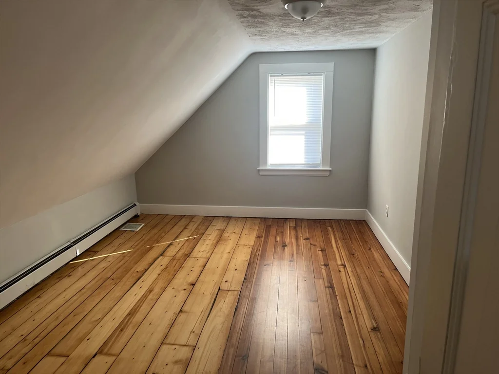 3 bed, 1 bath apartment for rent at 159 E Central Unit 2nd FL, Franklin — photo 20 of 28