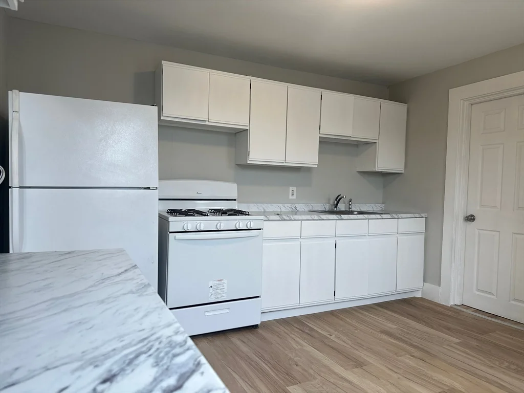3 bed, 1 bath apartment for rent at 159 E Central St Unit 2nd fl, Franklin — photo 2 of 15