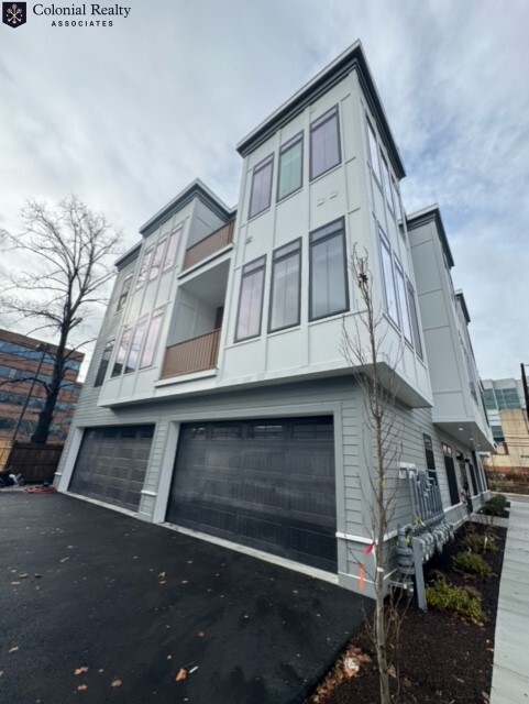 2 bed, 2 bath apartment for rent at 159 Everett St Unit 107, Allston — photo 8 of 12